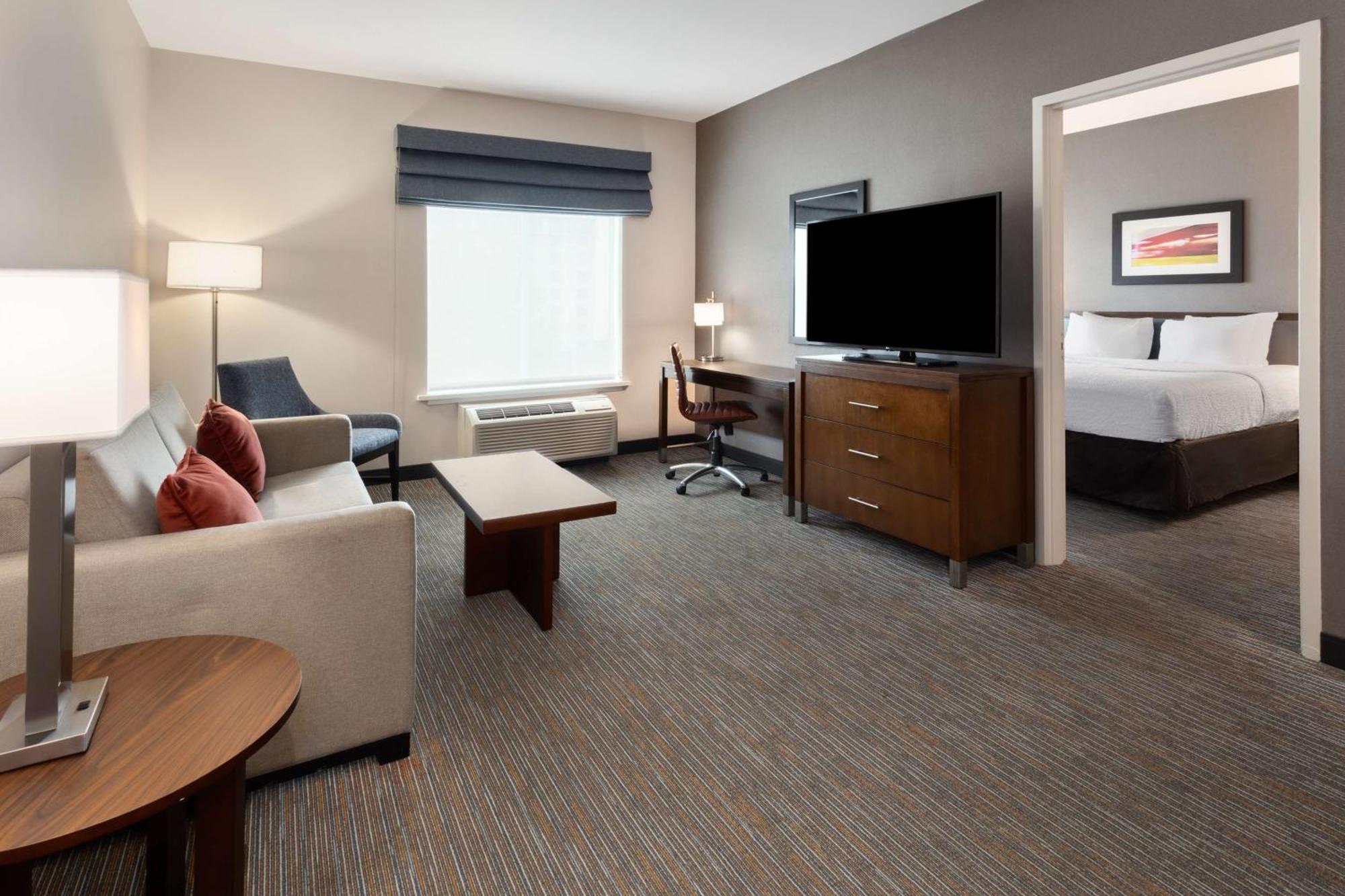 Hampton Inn By Hilton Nashville Airport Century Place Exterior foto